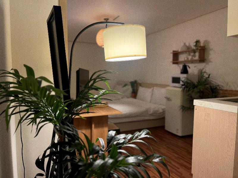Jnineguesthouse image