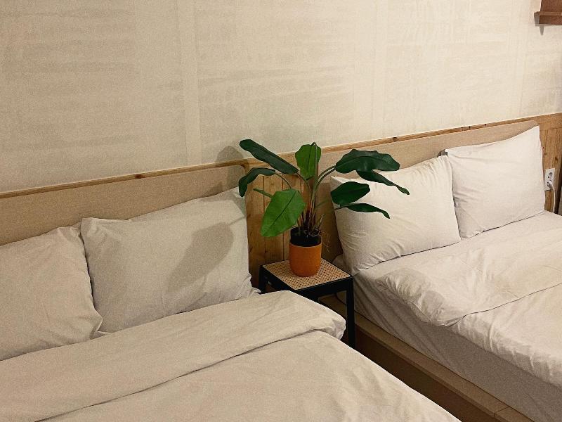 Jnineguesthouse image