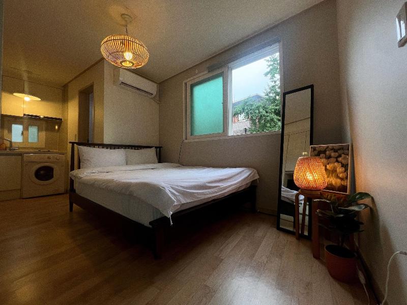Jnineguesthouse image