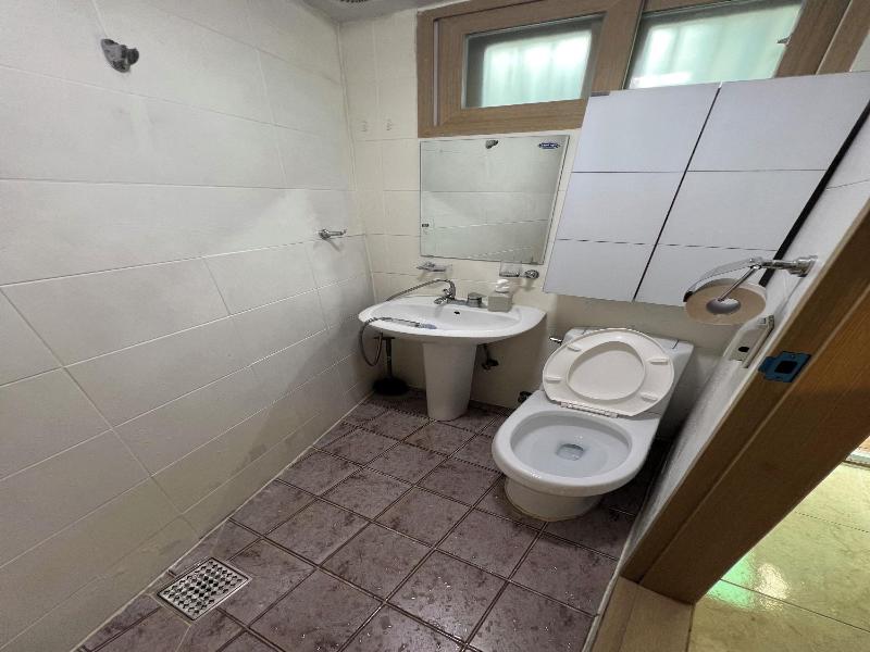 Jnineguesthouse image
