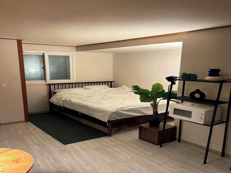 Jnineguesthouse image