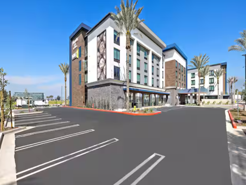 Hampton Inn by Hilton Ontario Airport — general view