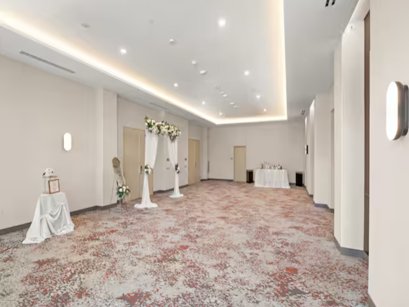 Hampton Inn by Hilton Ontario Airport image