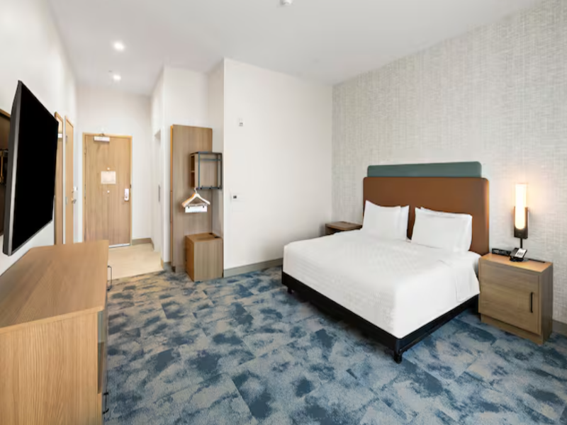 Hampton Inn by Hilton Ontario Airport image