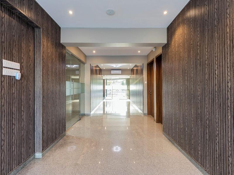 Hotel Seven Oaks image