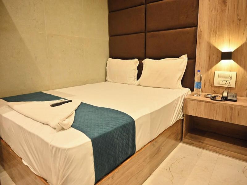 Hotel Royal Bkc image