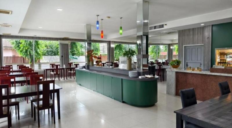 Eastpana Hotel Thatoom image