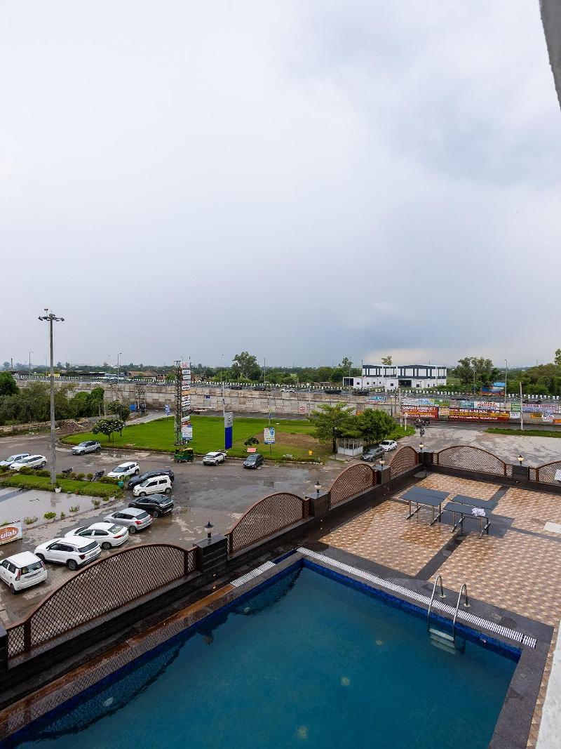 Hotel Lotus Paradise image