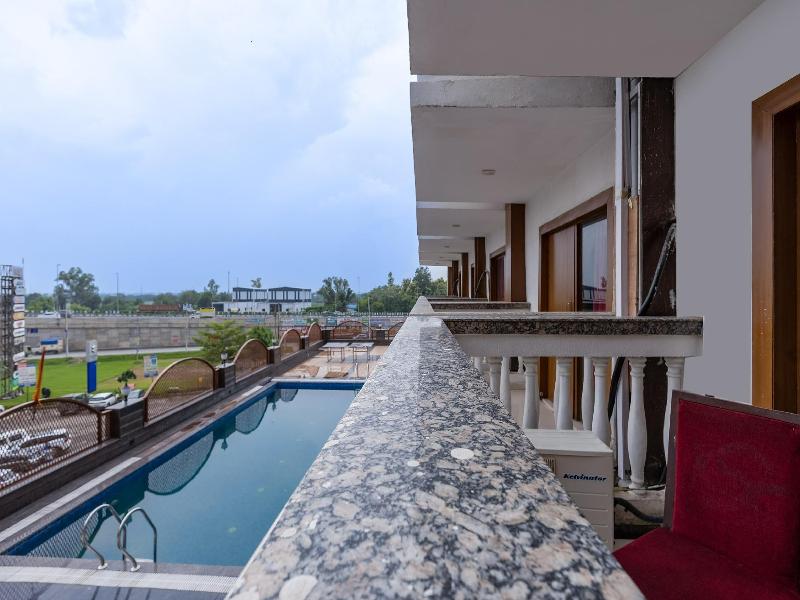 Hotel Lotus Paradise image