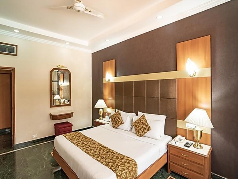Eagleton The Golf Resort image