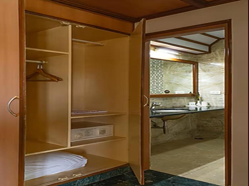 Eagleton The Golf Resort image