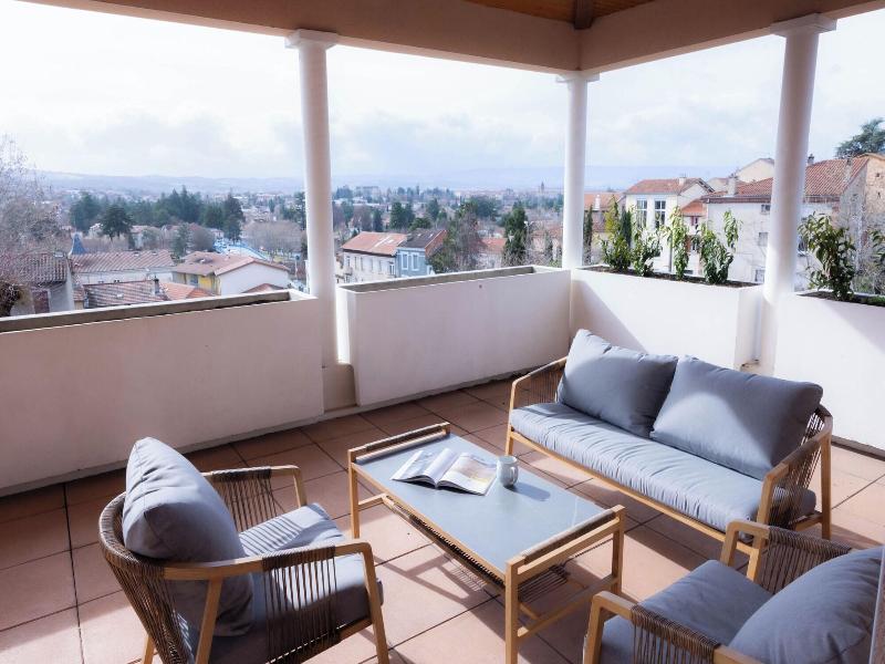 Hôtel 2m, The Originals Relais image