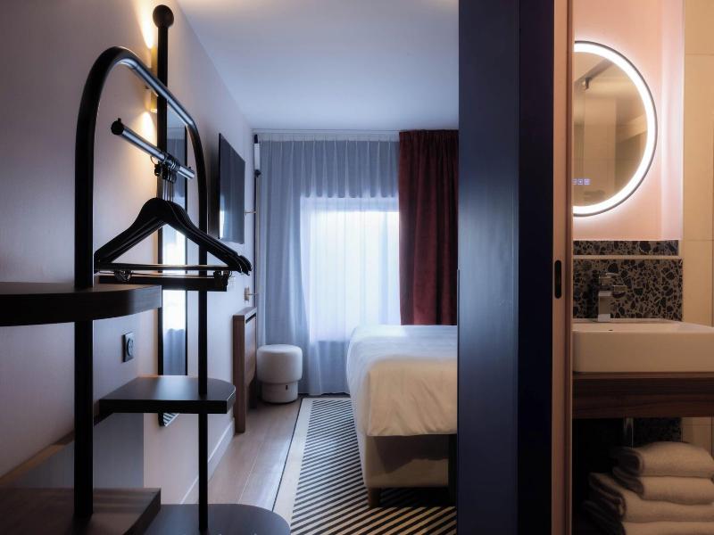 Hôtel 2m, The Originals Relais image