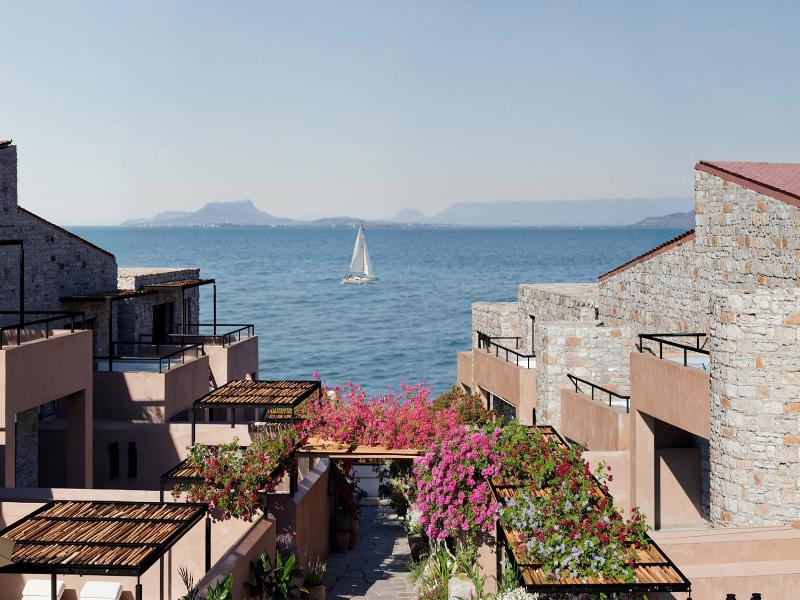 Volta Seaside Boutique Hotel