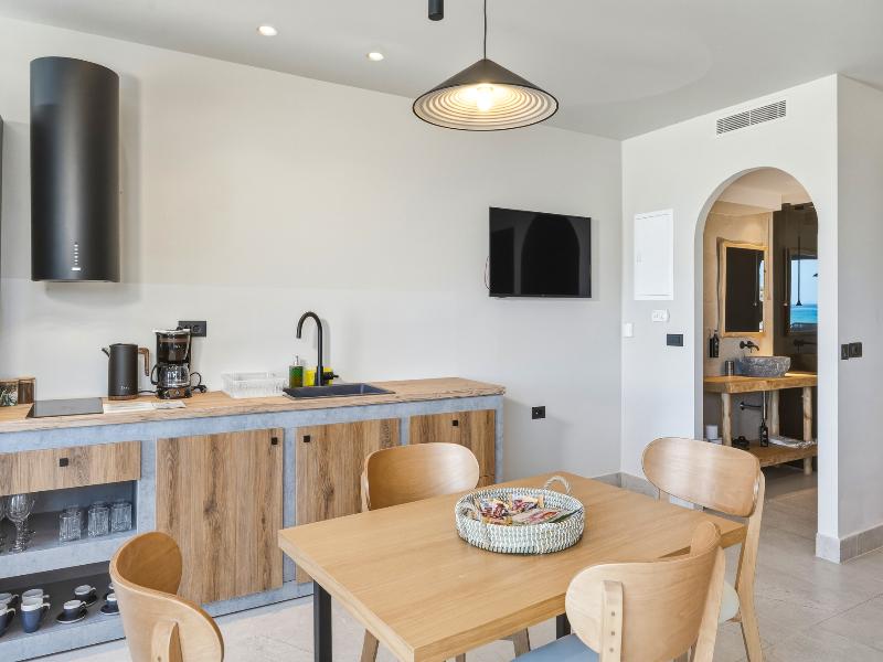 Volta Seaside Boutique Hotel image