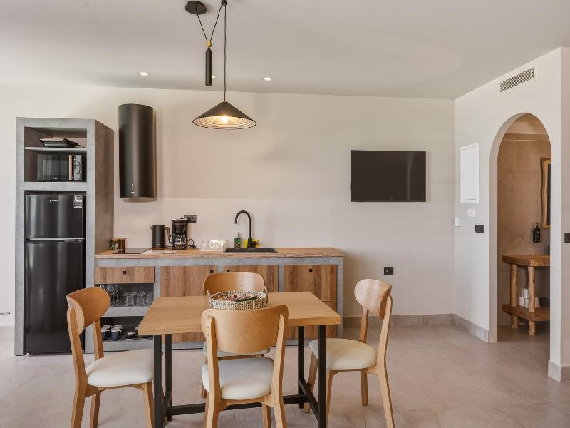 Volta Seaside Boutique Hotel image