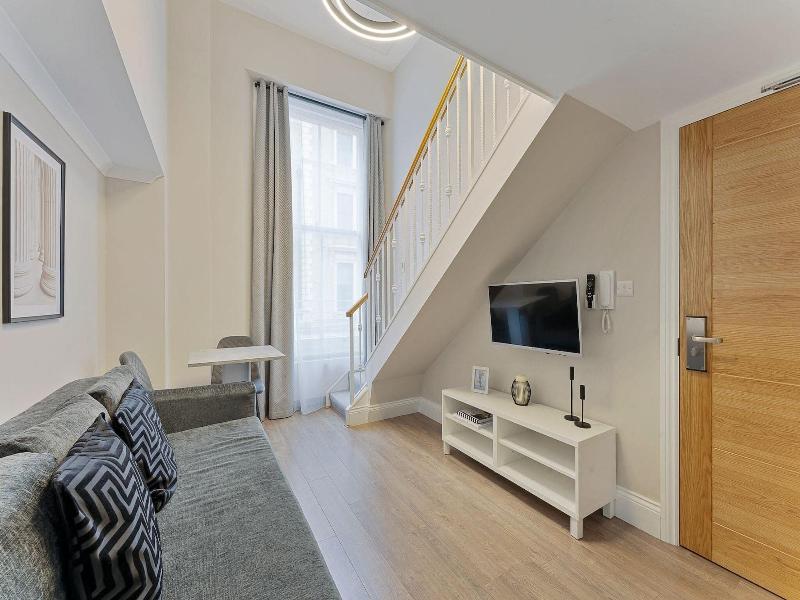 Cleveland Residences Kensington image