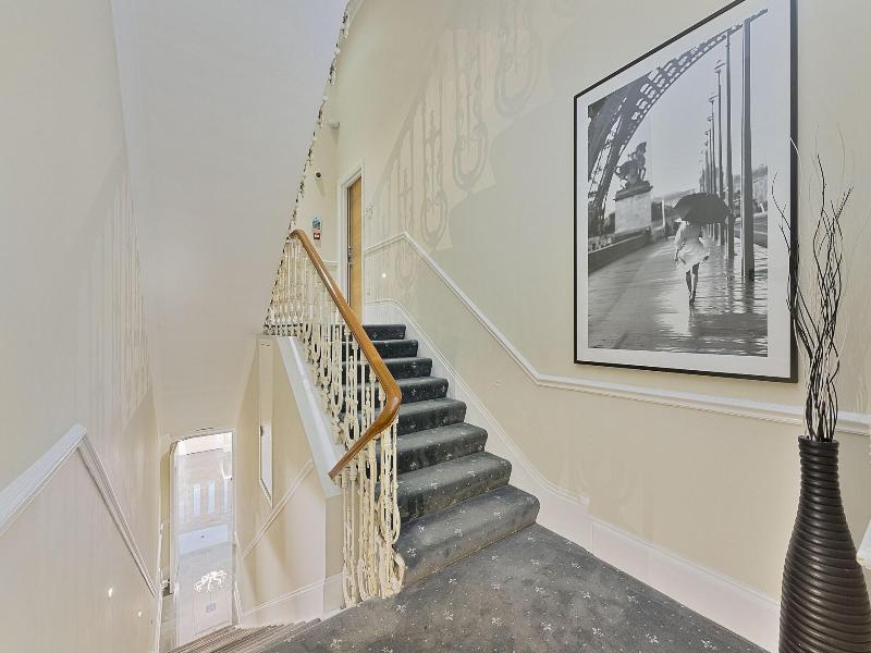 Cleveland Residences Kensington image