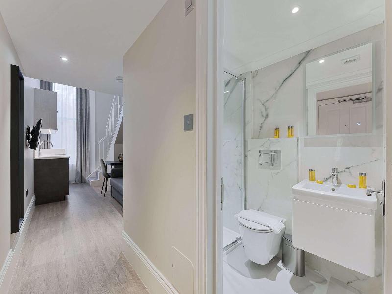 Cleveland Residences Kensington image