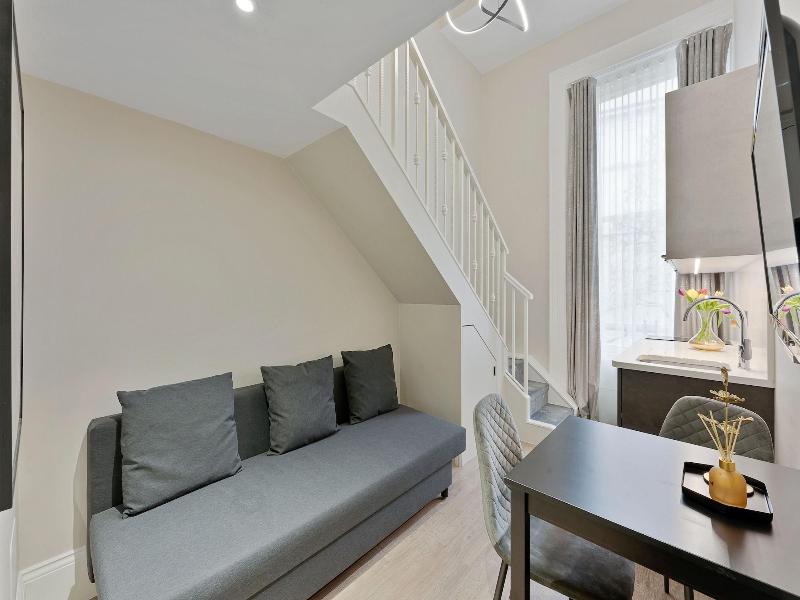 Cleveland Residences Kensington image