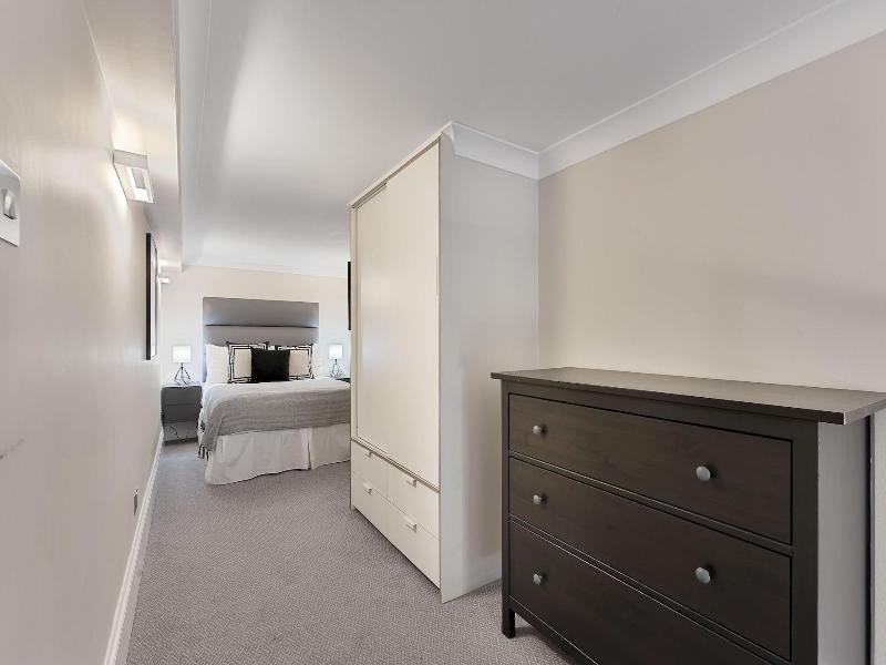 Cleveland Residences Kensington image