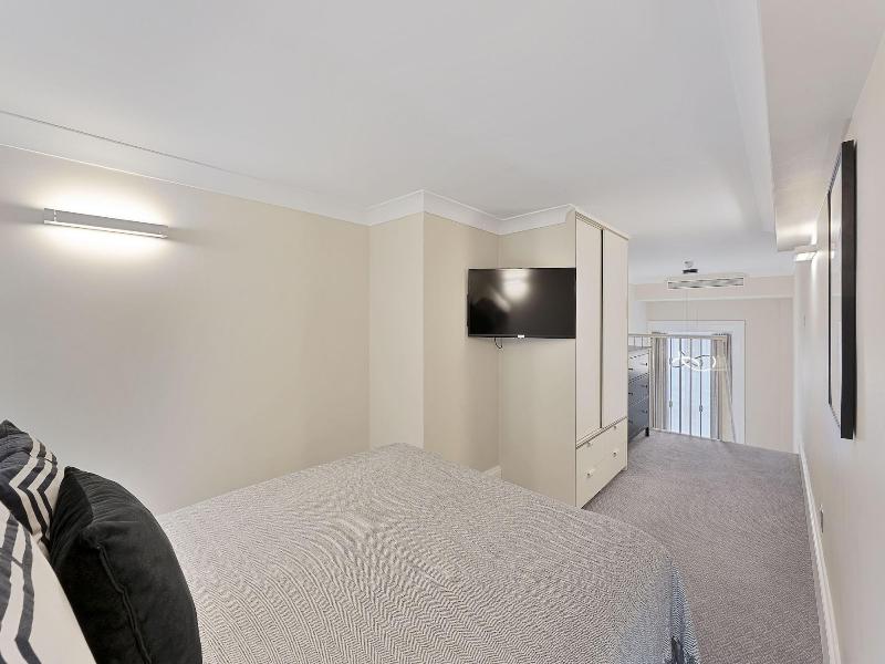 Cleveland Residences Kensington image
