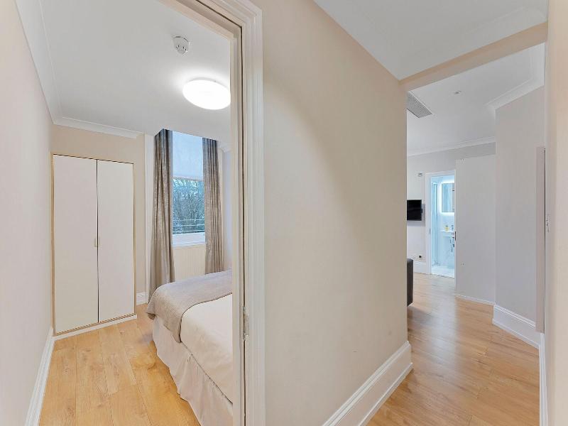 Cleveland Residences Kensington image