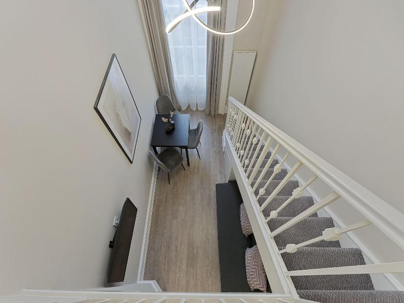 Cleveland Residences Kensington image