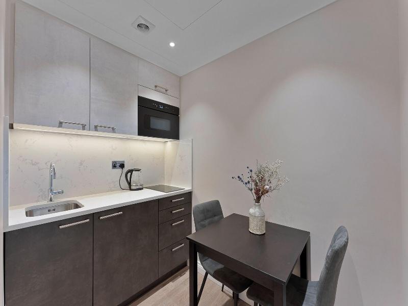 Cleveland Residences Kensington image