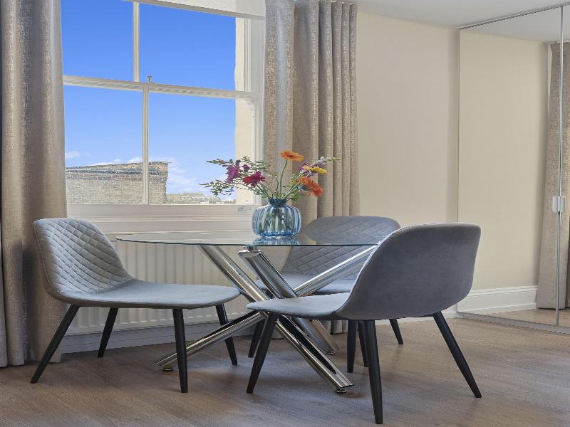 Cleveland Residences Kensington image