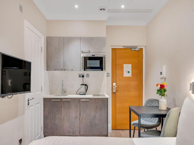 Cleveland Residences Kensington image