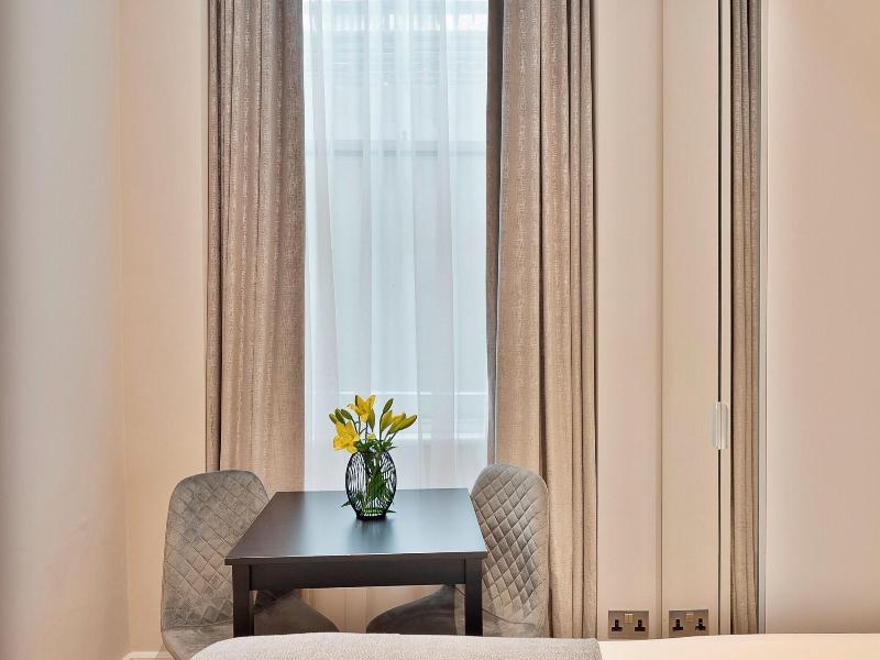 Cleveland Residences Kensington image