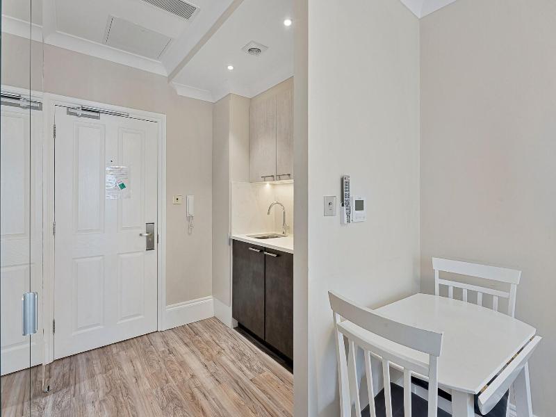 Cleveland Residences Kensington image