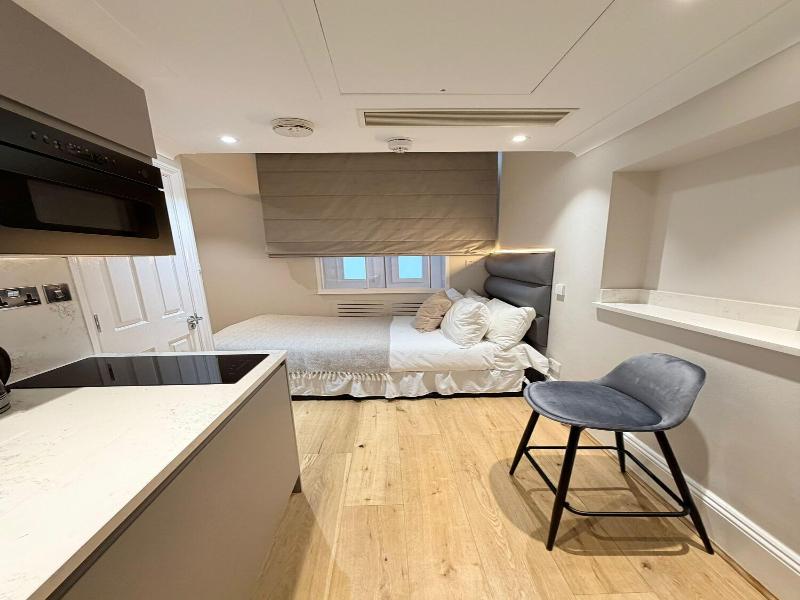 Cleveland Residences Kensington image