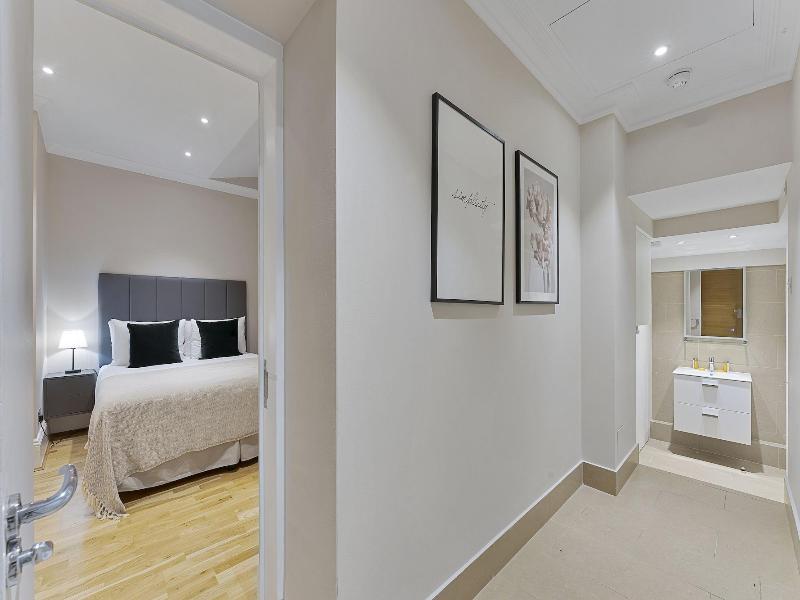 Cleveland Residences Kensington image