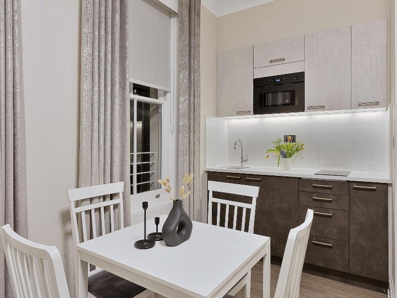 Cleveland Residences Kensington image