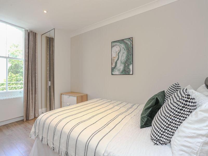 Cleveland Residences Kensington image