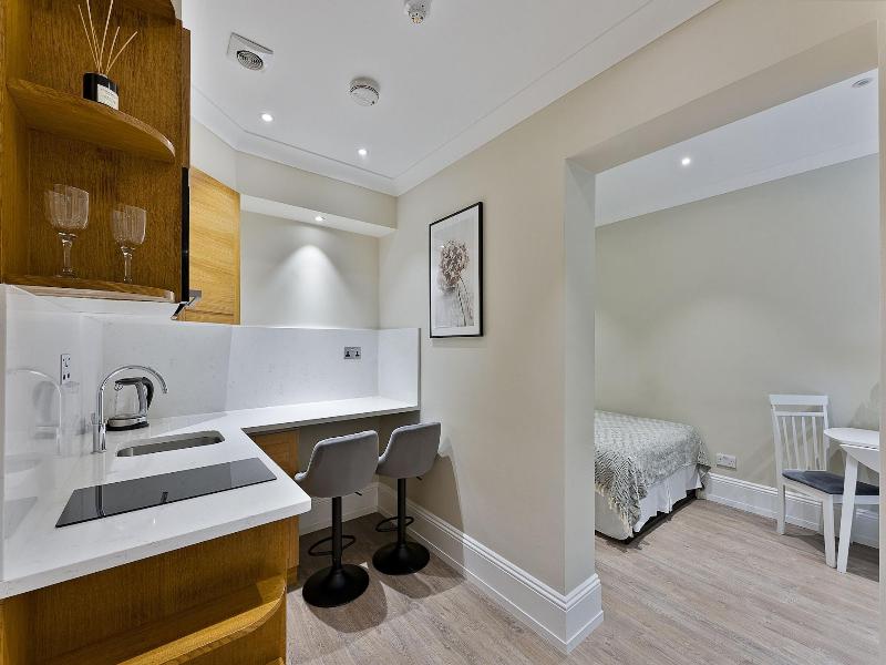 Cleveland Residences Kensington image