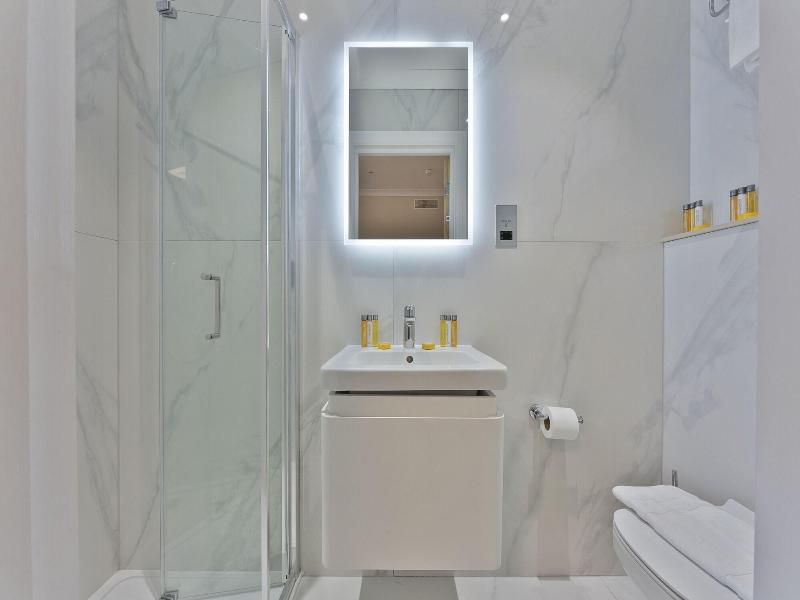 Cleveland Residences Kensington image