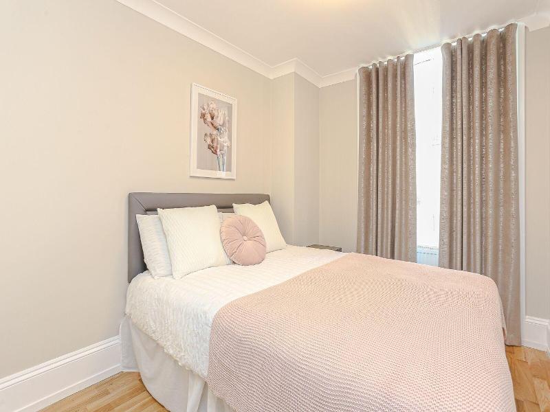 Cleveland Residences Kensington image