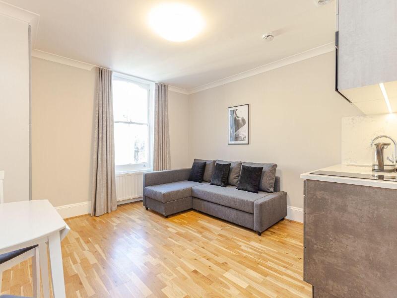 Cleveland Residences Kensington image