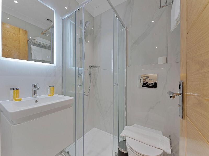 Cleveland Residences Kensington image