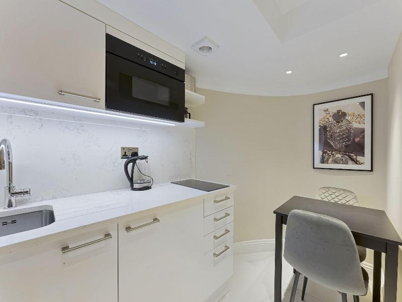 Cleveland Residences Kensington image