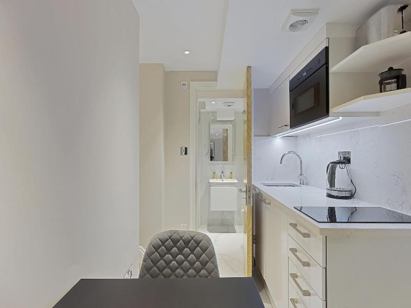 Cleveland Residences Kensington image