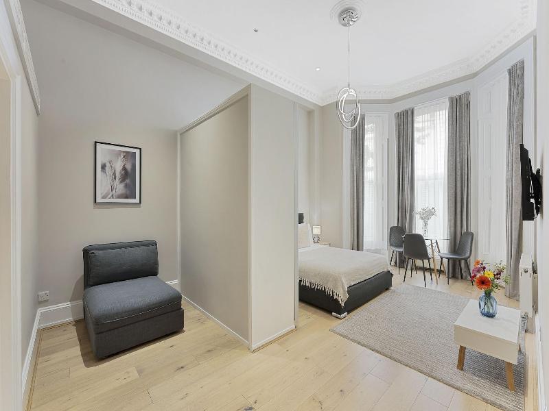 Cleveland Residences Kensington image