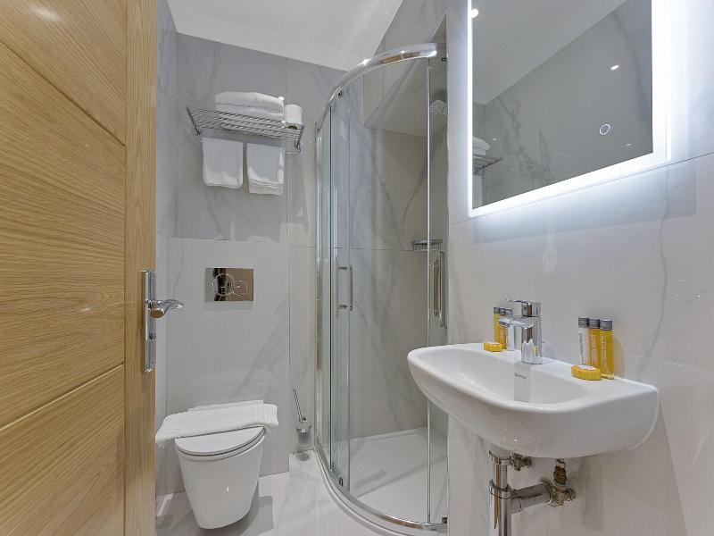 Cleveland Residences Kensington image