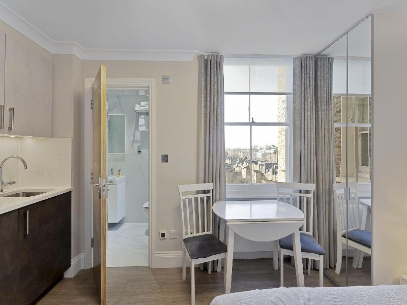 Cleveland Residences Kensington image