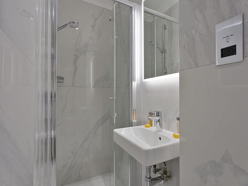 Cleveland Residences Kensington image