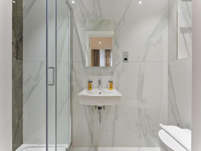 Cleveland Residences Kensington image
