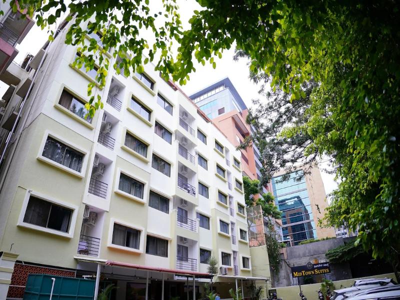 Lords Midtown Suites